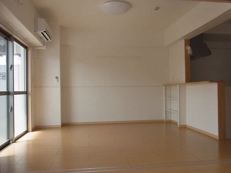 Pet-Friendly 3LDK Apartment for Rent in Naha Shuri, Okinawa - Thumbnail 4