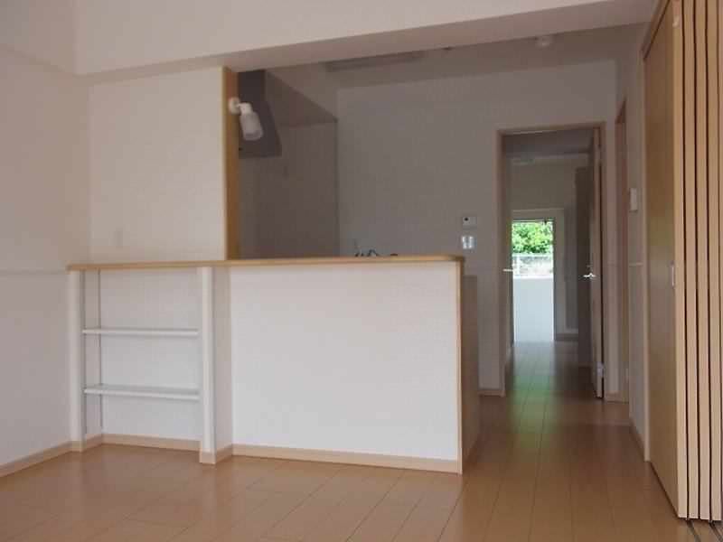 Pet-Friendly 3LDK Apartment for Rent in Naha Shuri, Okinawa - Thumbnail 3
