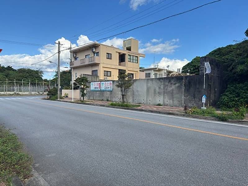 225 Tsubo Vacant Land for Sale in Chatan, Okinawa - Thumbnail 4
