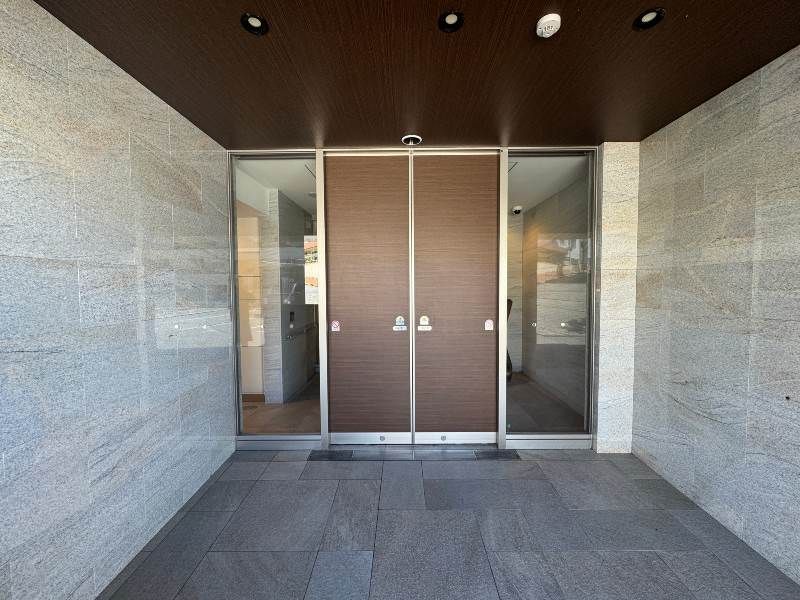 2LDK Apartment for Sale in Ginowan, Okinawa | 60.22 sqm - Thumbnail 4