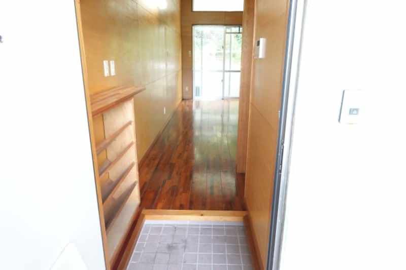 1LDK Apartment with Loft & Free Internet near University of Ryukyus - Thumbnail 3