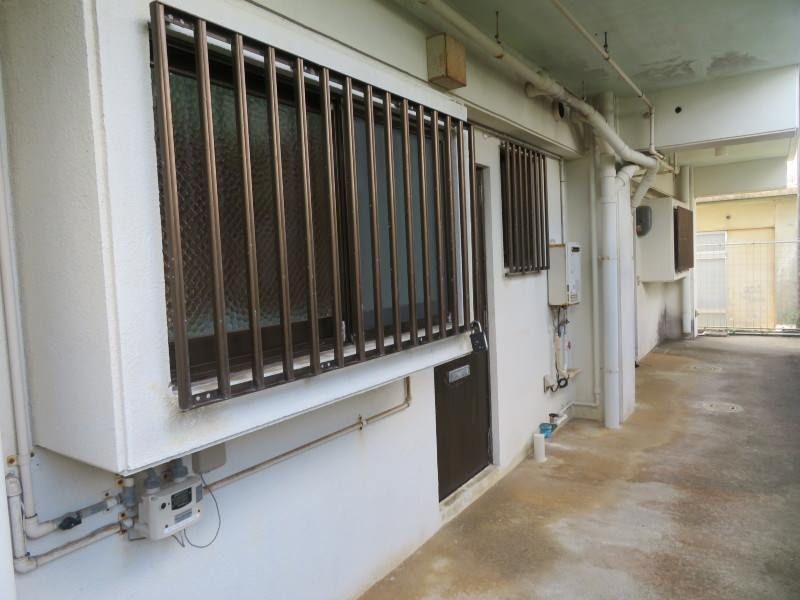 2LDK Rental Apartment in Yomitan Village, Okinawa | 48,000 Yen - Thumbnail 2