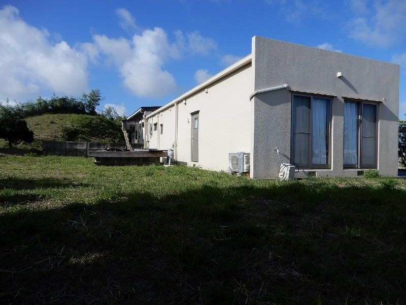 Modern 3LDK House with Japanese Garden in Yaese, Okinawa - Thumbnail 4