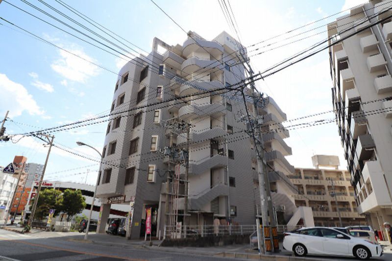 3LDK Apartment for Rent in Asato, Naha - 80,000 Yen - Thumbnail 2
