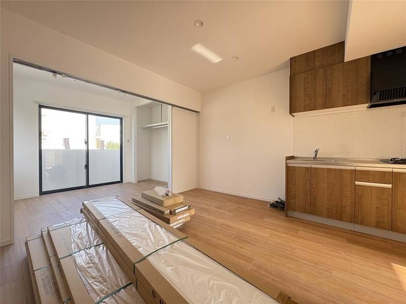 New 1LDK Apartment in Kadena Town, Okinawa with Parking - Thumbnail 4