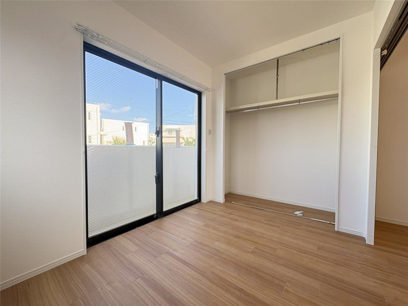 New 1LDK Apartment in Kadena Town, Okinawa with Parking - Thumbnail 3