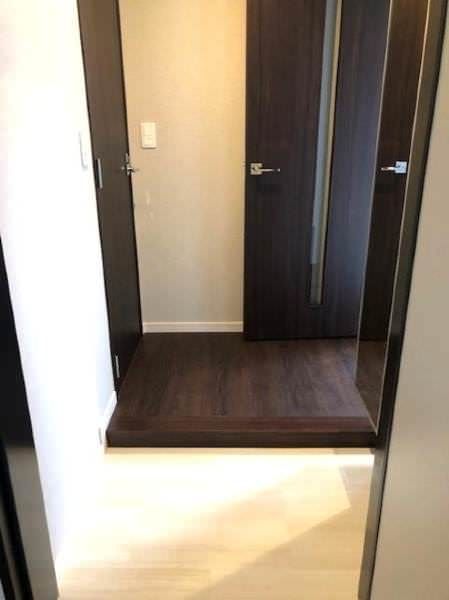 1R Studio Apartment for Rent in Naha, Okinawa with Zero Deposit - Thumbnail 2