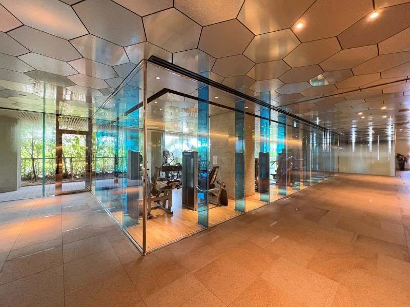 3LDK Corner Apartment in Luke Tower The East, Naha Omoromachi - Thumbnail 2