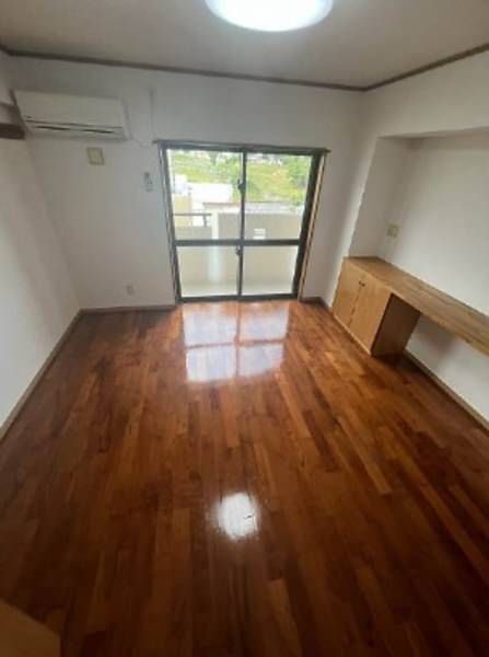 1K Apartment for Rent in Naha Matsuo, Okinawa - 50,000 Yen - Thumbnail 4