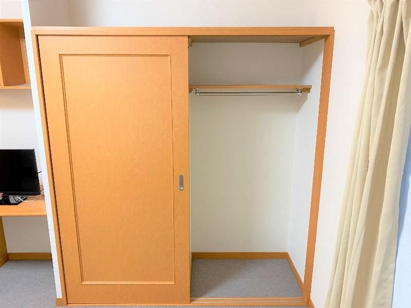 Leopalace Akizora 101: Furnished 1K Apartment in Okinawa City - Thumbnail 2