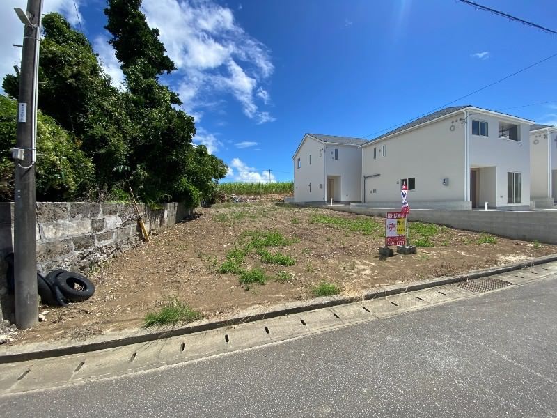 Land for Sale in Ue, Itoman City, Okinawa - 303 sqm - Thumbnail 2