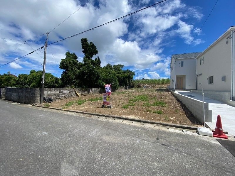 Land for Sale in Ue, Itoman City, Okinawa - 303 sqm - Thumbnail 3