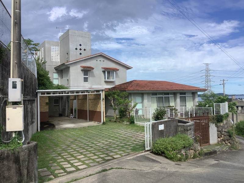 5LDK House for Sale in Ōzato, Okinawa City - Thumbnail 2