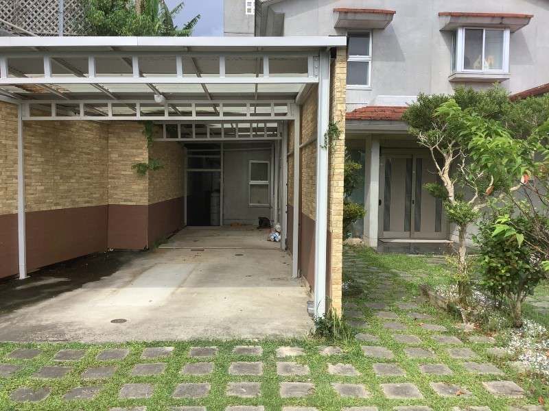 5LDK House for Sale in Ōzato, Okinawa City - Thumbnail 3