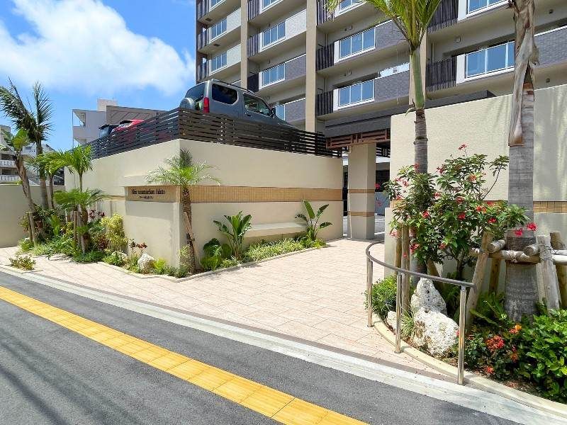 2023 2LDK Apartment in Nakagusuku Village, Okinawa with Modern Amenities - Thumbnail 2