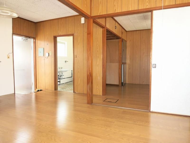 1LDK Apartment for Rent in Naha City, Okinawa - 35,000 Yen - Thumbnail 3