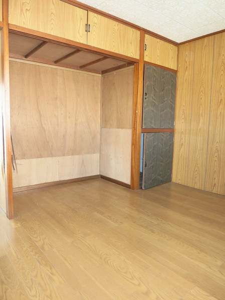 1LDK Apartment for Rent in Naha City, Okinawa - 35,000 Yen - Thumbnail 4