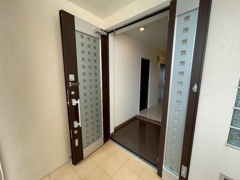 Spacious 3LDK Apartment for Rent in Naha, Okinawa - Thumbnail 2