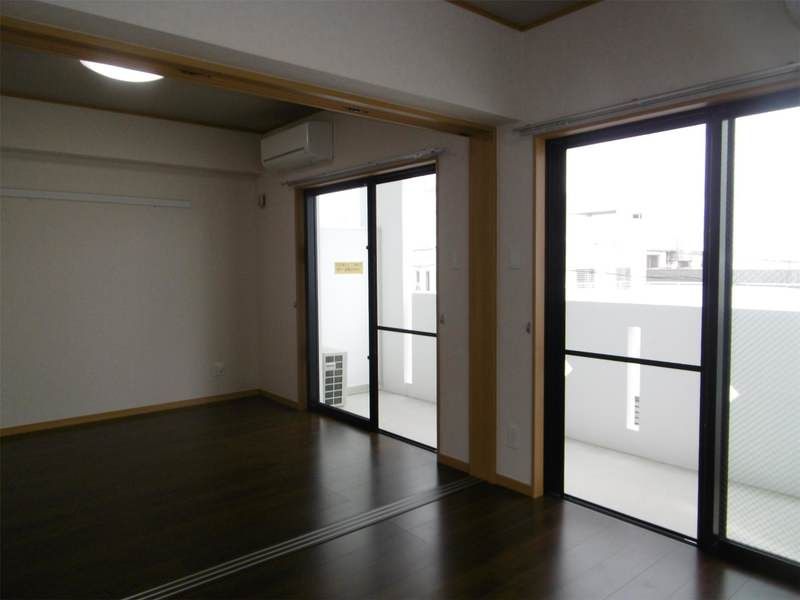 2LDK Apartment for Rent in Futenma, Ginowan City, Okinawa - Thumbnail 3