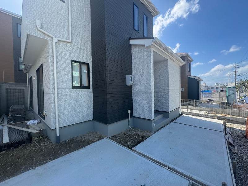 New Build 3LDK House in Uruma City, Okinawa for Sale - Thumbnail 4