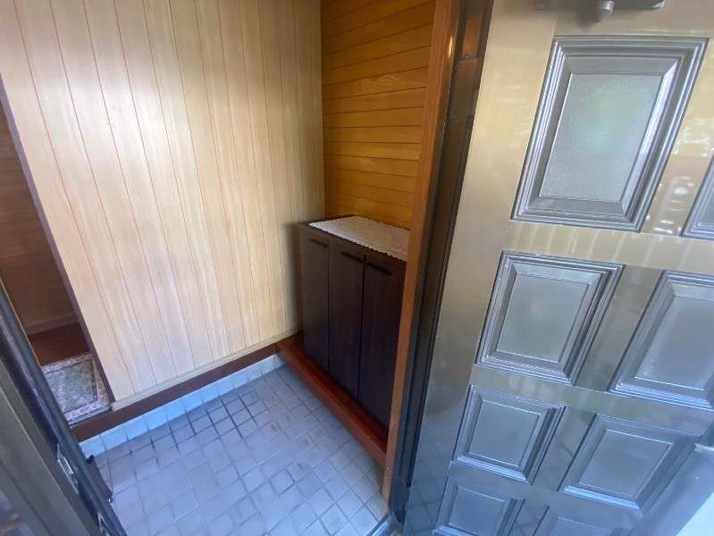 Renovated 1LDK Apartment for Rent in Furushima, Naha - Thumbnail 4