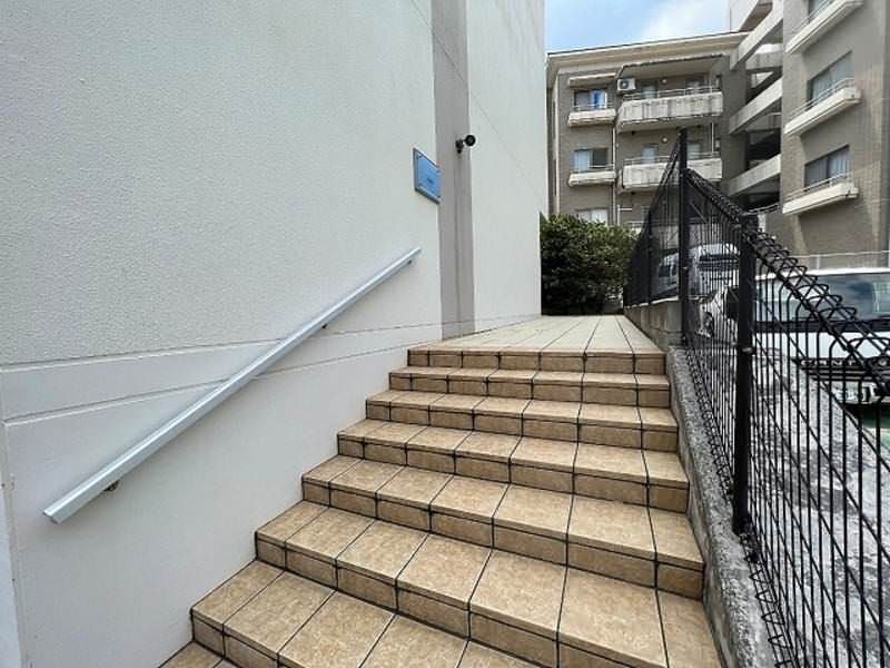 Rental 1K Apartment near Oroku Station, Naha City - Thumbnail 4