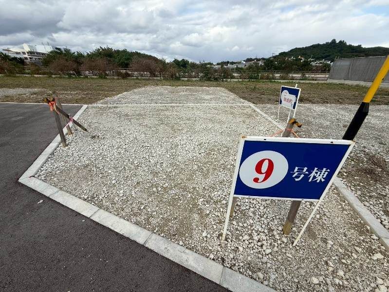 Land for Sale in Watashina, Tomigusuku City, Okinawa - Thumbnail 3