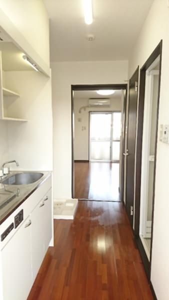 1K Apartment for Rent in Urasoe Taira with Free Internet - Thumbnail 2