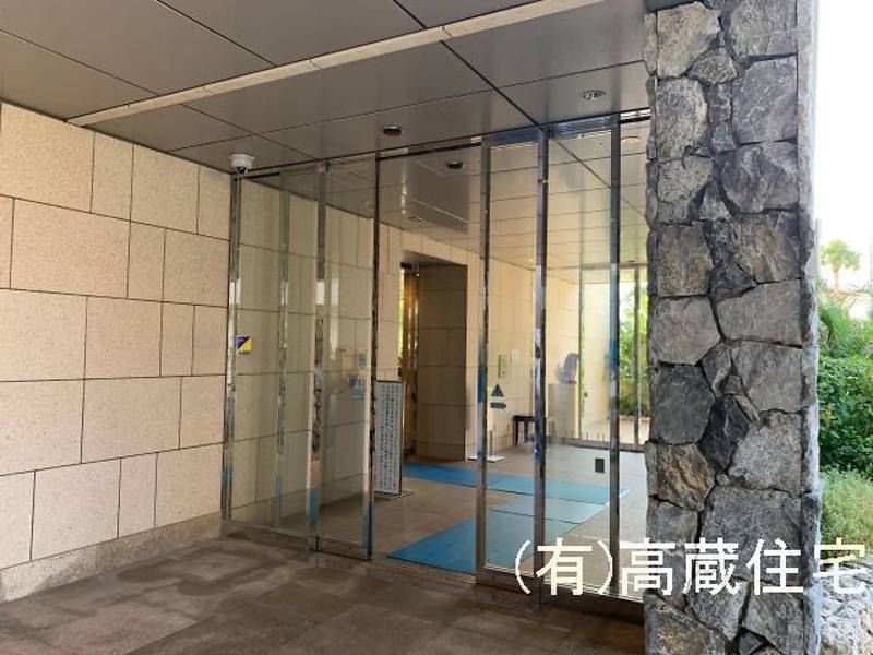 RYUX TOWER THE WEST 2LDK Condo in Naha Omoromachi - Thumbnail 4
