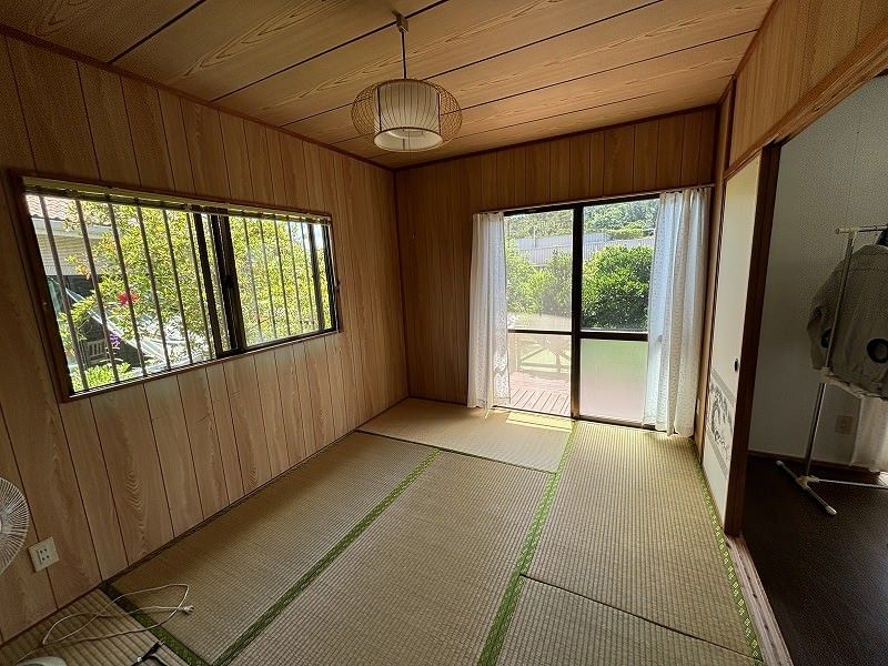 Onna Village 2LDK House with Garden for Sale in Okinawa - Thumbnail 3