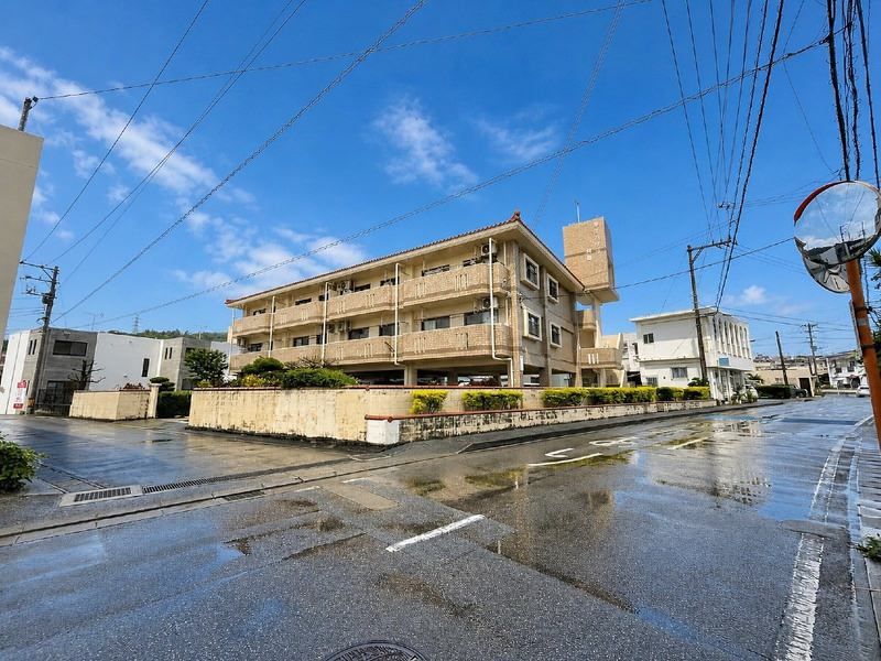 3LDK Apartment for Rent in Nishihara, Okinawa - Thumbnail 4