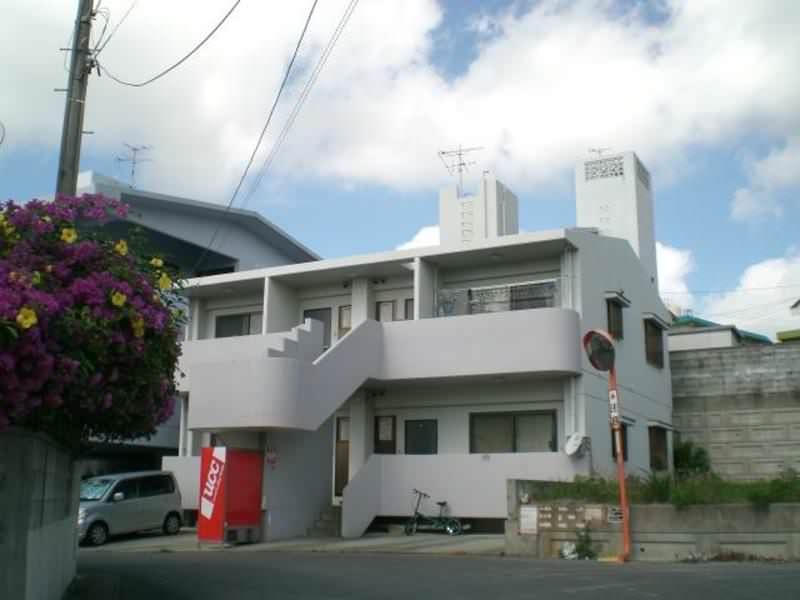2LDK Apartment for Rent in Tomigusuku, Okinawa - Thumbnail 3
