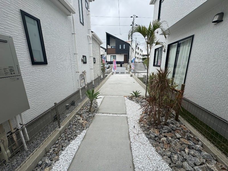 New 3LDK House in Gaja, Nishihara Town, Okinawa for Sale - Thumbnail 3