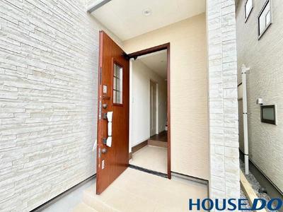 Modern 2LDK House in Kadena Town with Dual Parking — Image 5, Kadena, Okinawa