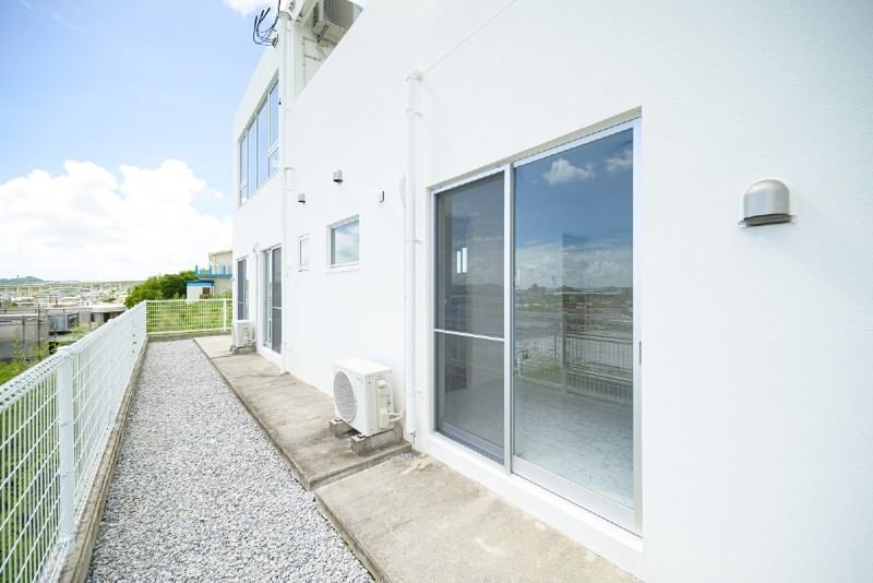 2022-Built 4LDK RC House for Sale in Uruma, Okinawa - Thumbnail 3
