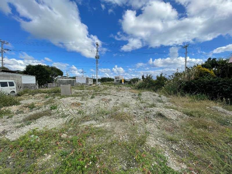 652 sqm Land for Sale in Itoman City, Okinawa - Near Nagashiro Beach - Thumbnail 3