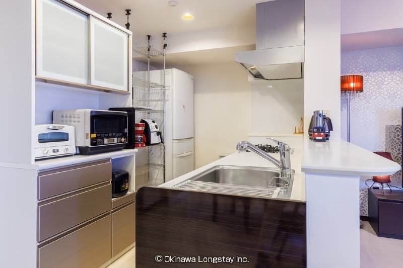 Ocean View 2LDK Apartment for Rent in Chatan, Okinawa - Thumbnail 4