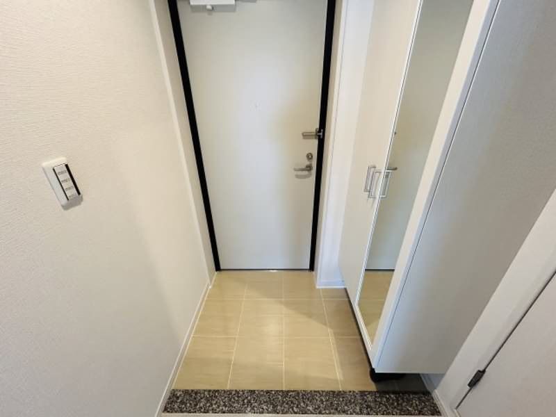 New 2LDK Apartment for Rent in Okinawa City's Awase Area - Thumbnail 3