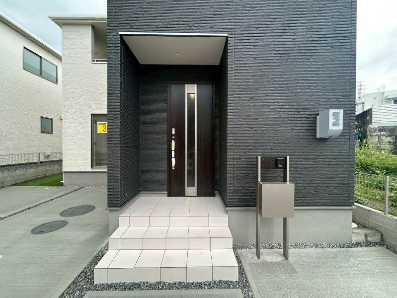 New 4LDK House for Sale in Yomitan, Okinawa - Thumbnail 3