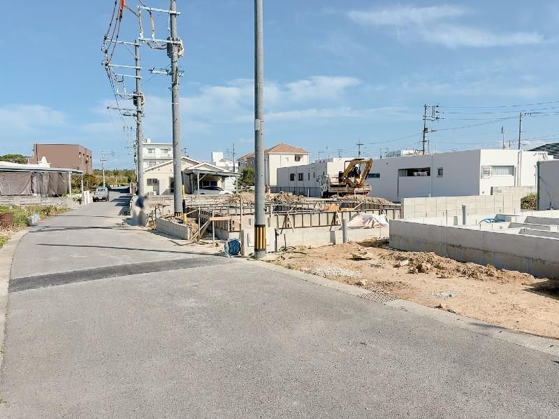 New 3LDK House with Walk-in Closet in Yomitan, Okinawa - Thumbnail 2