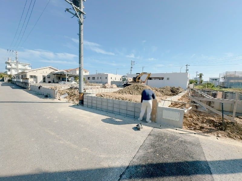 New 3LDK House with Walk-in Closet in Yomitan, Okinawa - Image 1