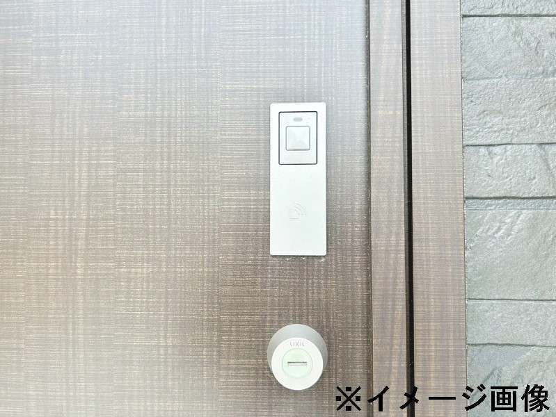 New 3LDK House in Uruma, Okinawa with Walk-in Closet & 3 Parking - Thumbnail 3