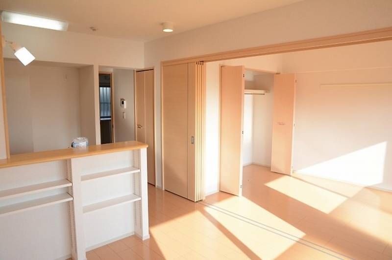 2LDK Apartment for Rent in Yaese Town, Okinawa - Thumbnail 4
