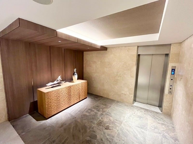 Luxury 2LDK Apartment with Roof Balcony in Shuri, Naha - Thumbnail 4
