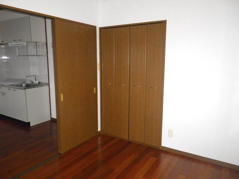 2LDK Apartment for Rent in Ginowan City, Okinawa - 54 sqm - Thumbnail 3