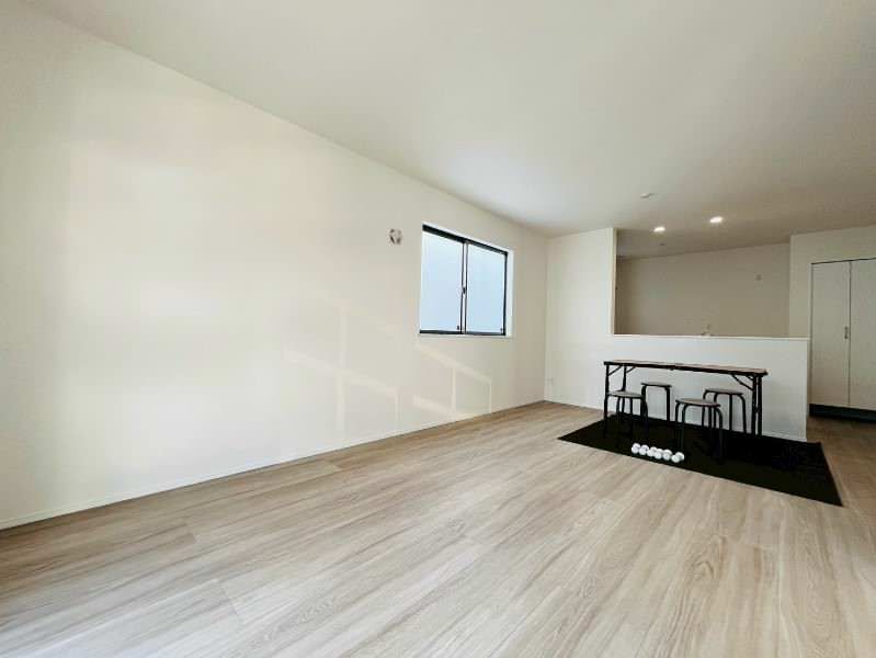 New 4LDK House for Sale in Yomitan Village, Okinawa - Thumbnail 3