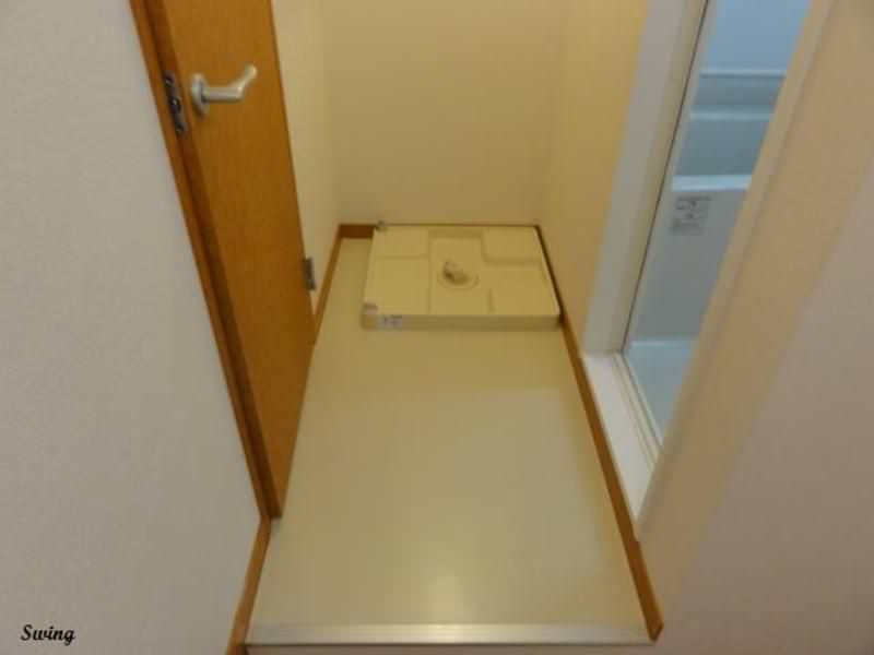 Leopalace Kume II 1K Apartment for Rent in Naha, Okinawa - Thumbnail 2