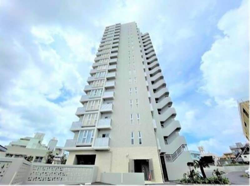 Modern 3LDK Apartment for Rent in Naha, Okinawa - Lions Masters Gate - Thumbnail 2