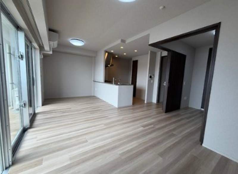 Modern 3LDK Apartment for Rent in Naha, Okinawa - Lions Masters Gate - Thumbnail 4