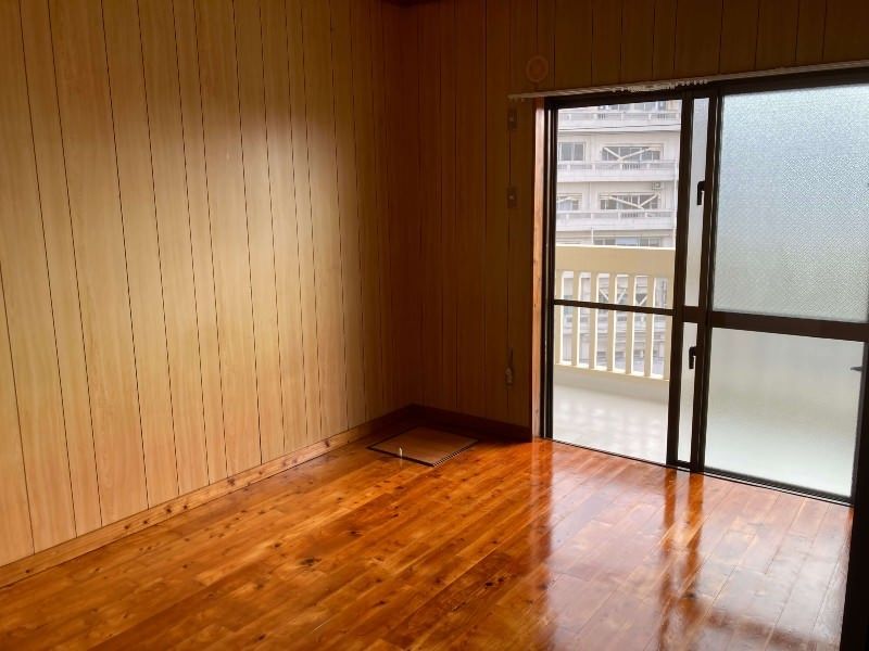 Maruyoshi Apartment 2DK Rental in Ginowan, Okinawa - Thumbnail 2